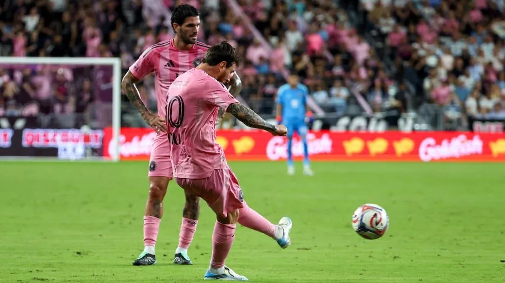 Lionel Messi marcó otro gol de tiro libre en el empate de Inter Miami: dónde quedó en el ranking histórico Lionel Messi marcó otro gol de tiro libre en el empate de Inter Miami: dónde quedó en el ranking histórico